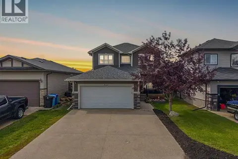 521 Walnut Crescent