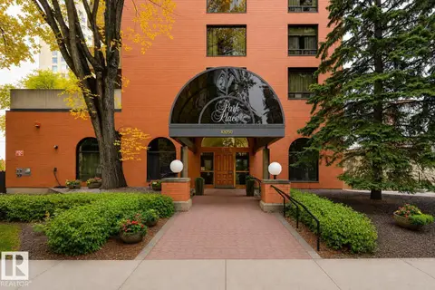 #2C 10050 118 ST NW