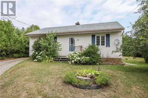 38 Gill Avenue