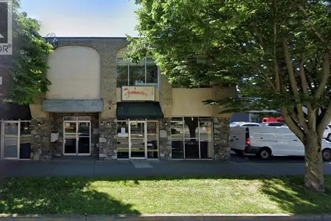853 Caledonia Ave