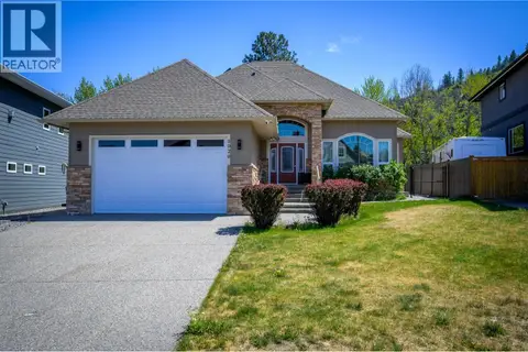 8929 Grizzly Crescent