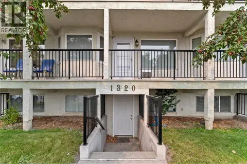 1320 SELKIRK Avenue Unit# 4