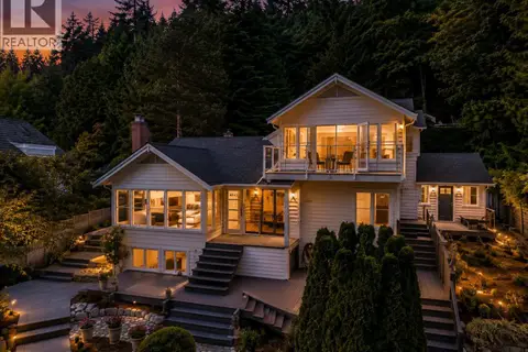 4043 ROSE CRESCENT