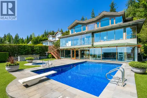 1626 PINECREST DRIVE