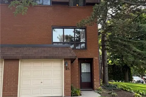 444 STONE CHURCH Road W Unit# R5