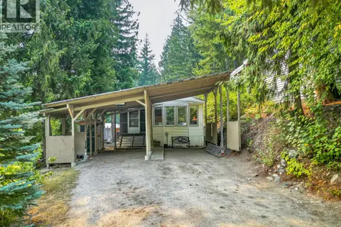 2036 Solsqua-Sicamous Road Unit# 8