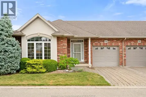 15 OAKGROVE LANE