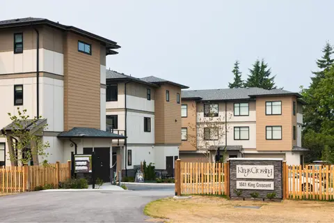 11 1641 KING CRESCENT