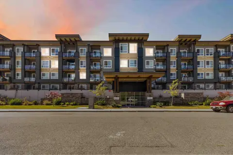 403 9450 ROBSON STREET, Chilliwack Proper West