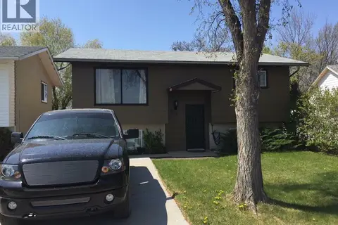 581 3rd STREET W