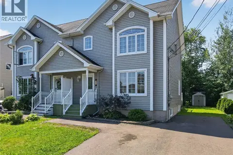 302 Lonsdale Drive