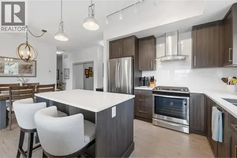4380 Lakeshore Road Unit# PH21