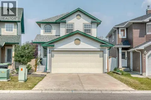 20 Taracove Crescent NE