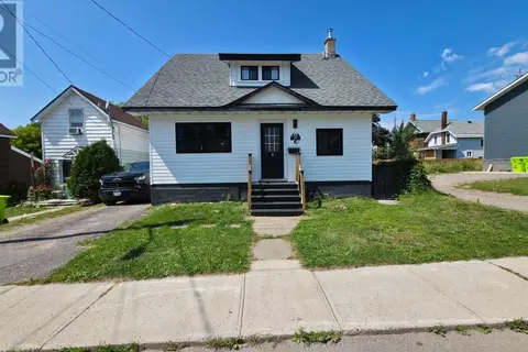 27 Abbott ST