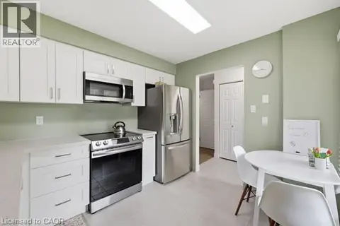 15 GREEN VALLEY Drive Unit# 41