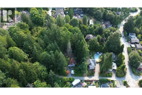 1/2 421 CAMPBELL ROAD