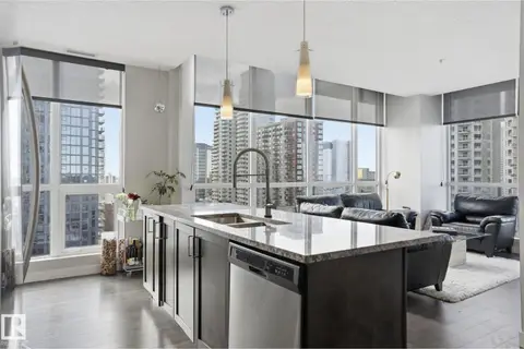 #1307 10238 103 ST NW