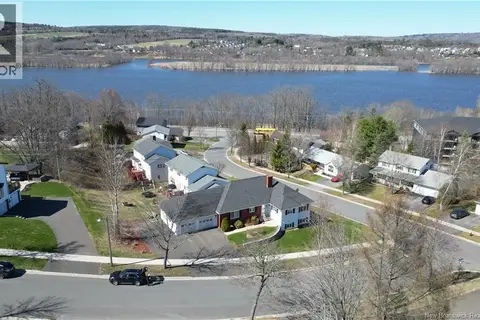 15 Talisman Crescent