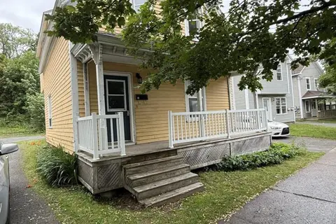 34 Hawthorne Street