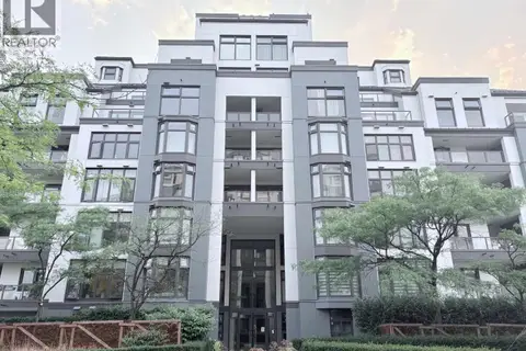 209 2468 E BROADWAY