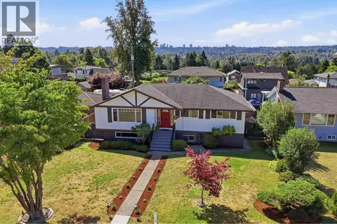 6876 HYCREST DRIVE