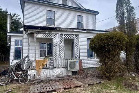 1418 Drummond Road