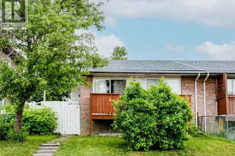 2906 Doverville Crescent SE