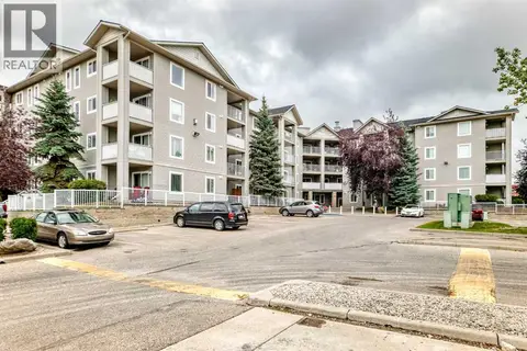 5208A, 604 8 Street SW