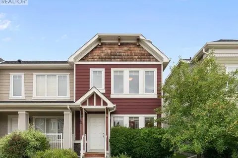 153 Rainbow Falls Manor W