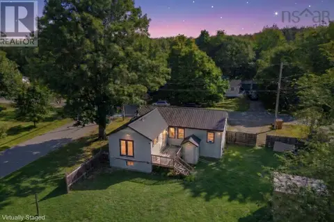 1119 Neily Crescent