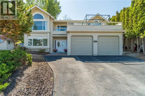961 GREYSTONE Crescent