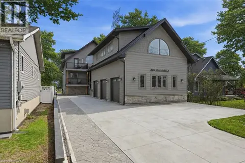 207 BEACH Boulevard