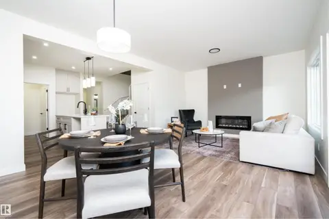2623 5 AV SW