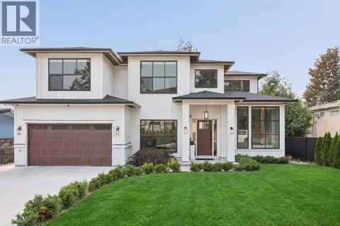 416 TRINITY STREET