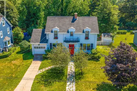36 Highland Drive