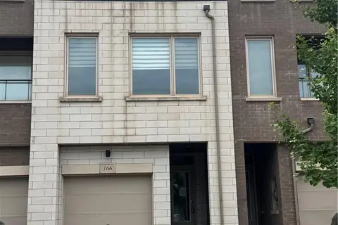 166 SQUIRE Crescent