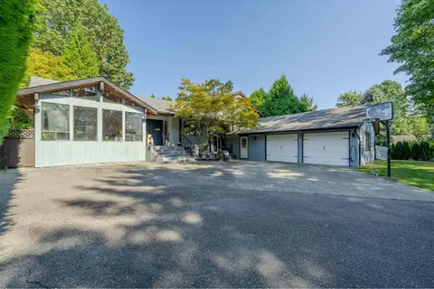 3525 MCKINLEY COURT