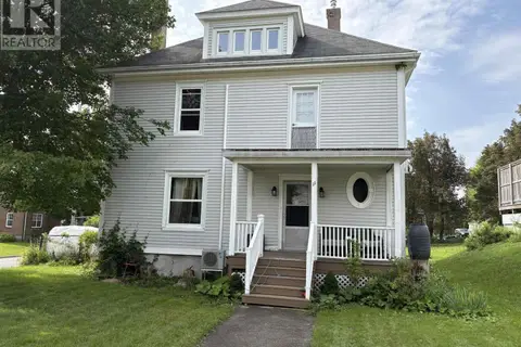 11 Victoria Avenue