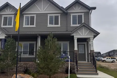 943 Legacy Circle SE