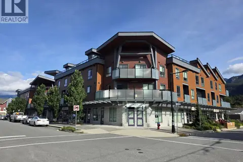 37834-37838 THIRD AVENUE