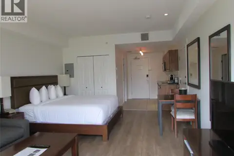 4200 LAKESHORE Drive Unit# 332