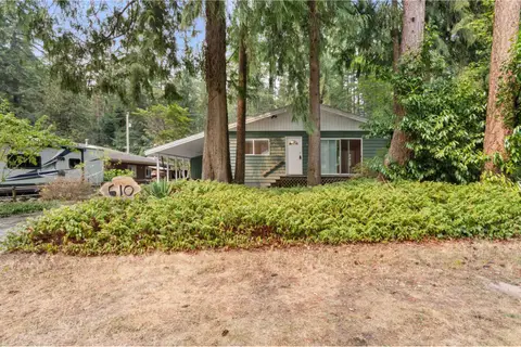 610 MOUNTAIN VIEW ROAD, Cultus Lake North