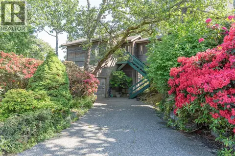 3574 McInnis Rise