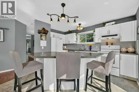 83 Millrise Crescent SW