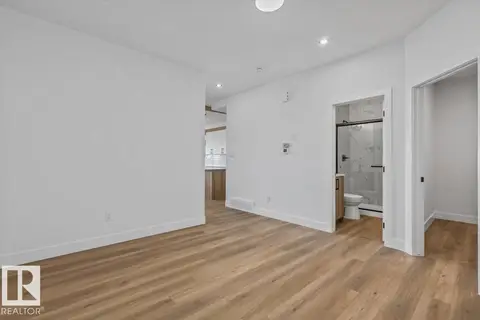 29 Foxtail RD