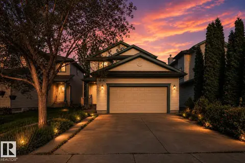 1009 MACEWAN CL SW