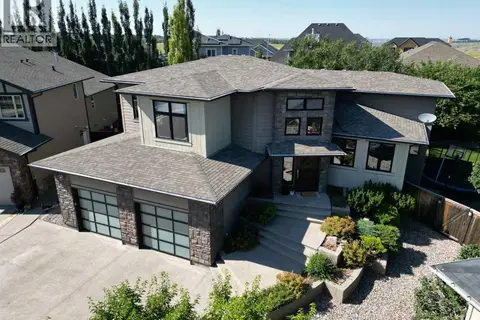 402 Stonecrest Terrace W