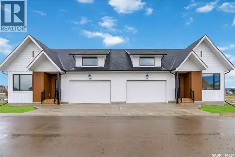 25 105 Hathway CRESCENT