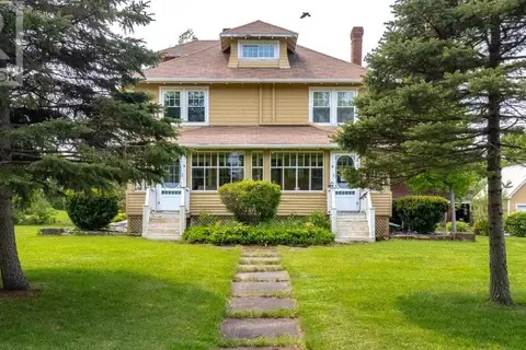 19 Wood Island Road