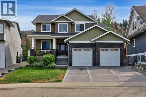 8913 Grizzly Crescent